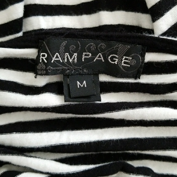 Striped ruffled blouse - Picture 2 of 2